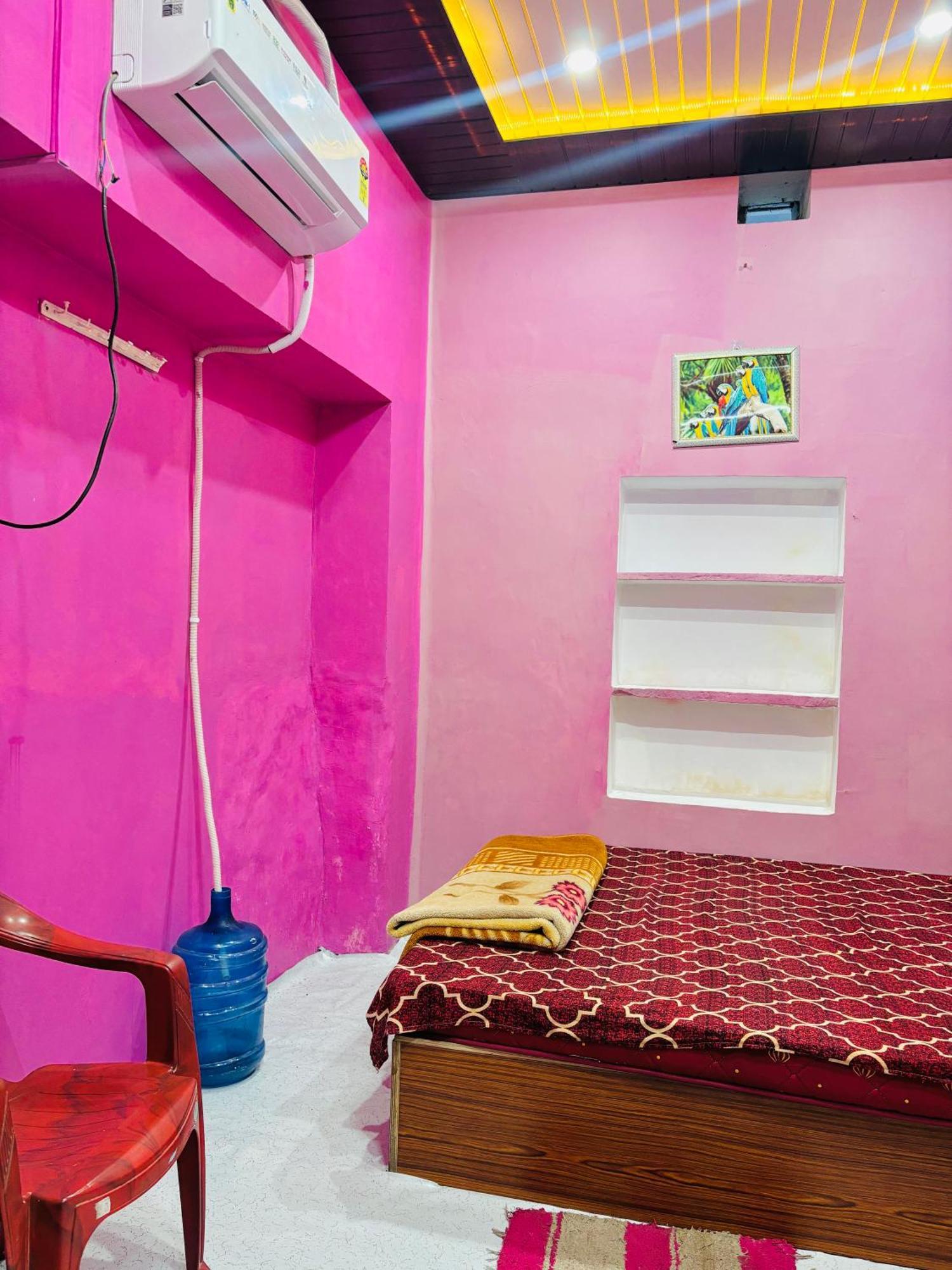 Shivalay Paying Guest House Varanasi Exterior photo